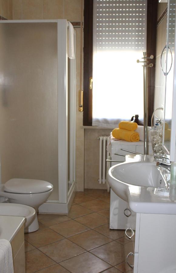 B. & B. Nabucco Parma Exterior foto